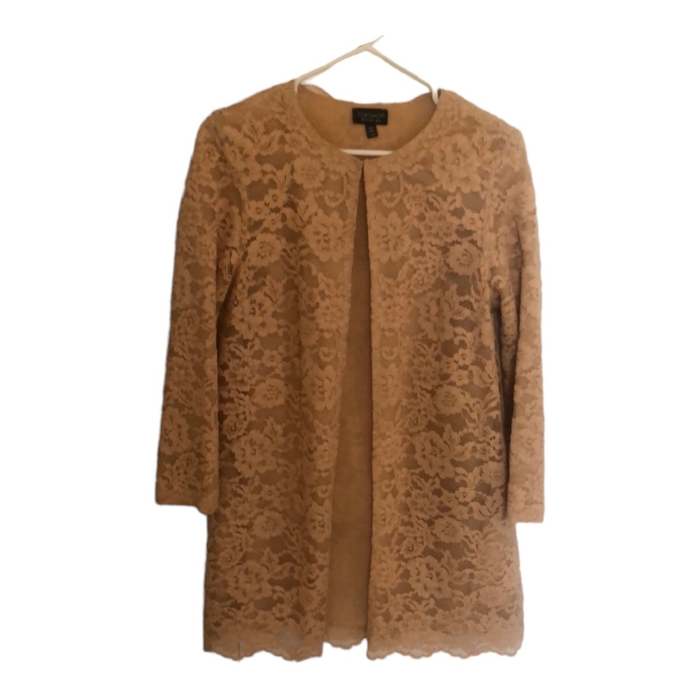 Topshop Lace 3/4 length lightweight coat. Clasps “buttons”. Size US 4 or EUR36